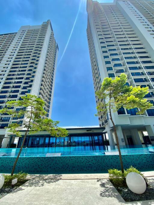 Apartment Greeneryhome 1-6pax Trefoil Setia Alam *