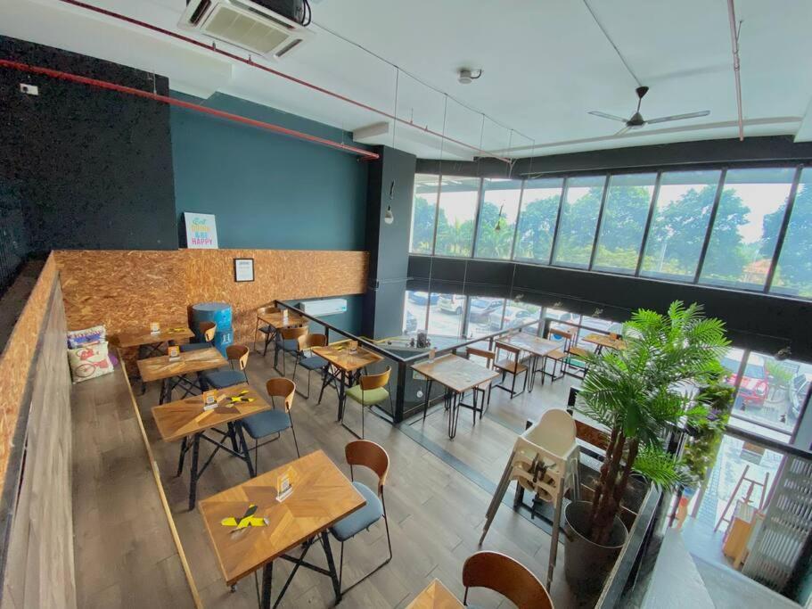 Greeneryhome 1-6pax Trefoil Setia Alam Apartment