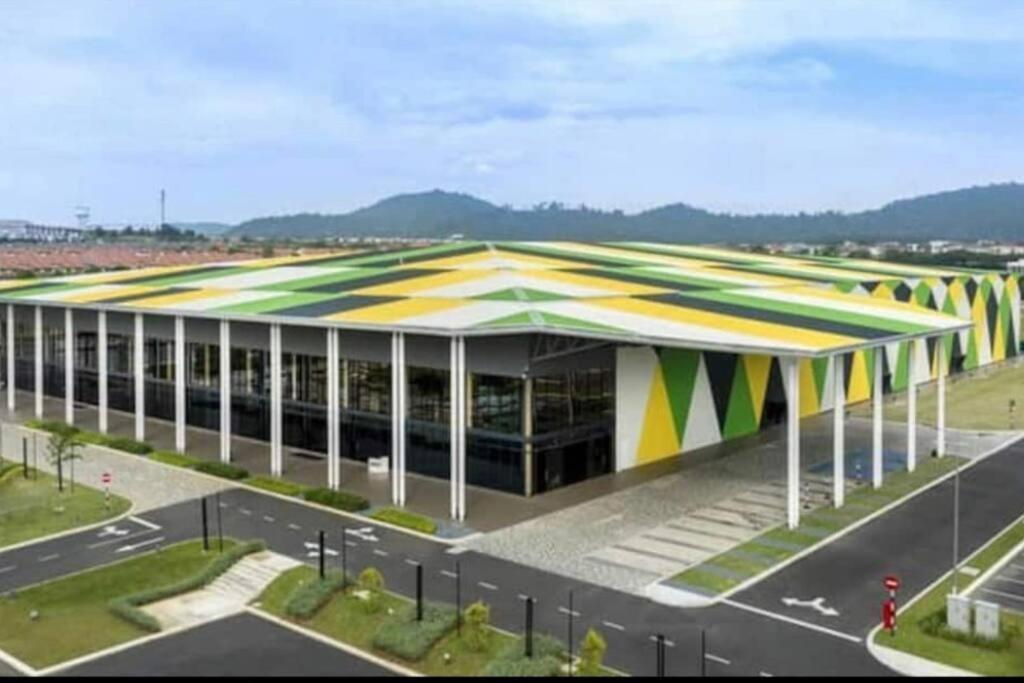 Greeneryhome 1-6pax Trefoil Setia Alam Apartment