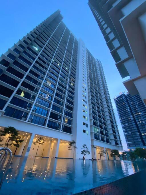 Greeneryhome 1-6pax Trefoil Setia Alam Shah Alam